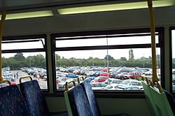 Archivo:Pear Tree Park and Ride Oxford 20050910