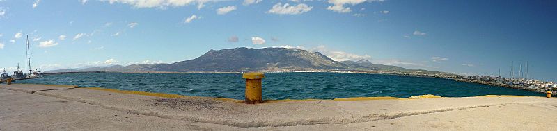 Archivo:Port of Corinth