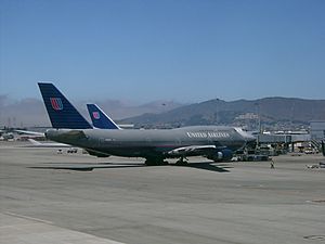 United747-400SFO.jpg
