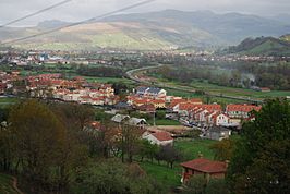 Vista general de La Cueva, Castañeda.jpg