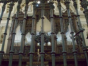 Archivo:Zaragoza - Basilica del Pilar 35