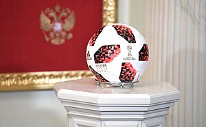 Archivo:Adidas Telstar Mechta Ball On the Handover Ceremony of the 2022 FIFA World Cup host mantle