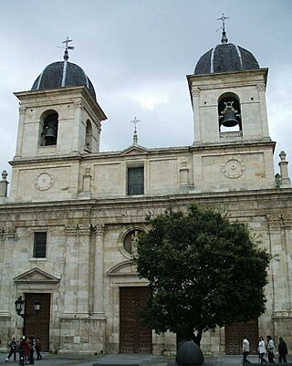 Briviesca - Colegiata de Santa Maria la Mayor 5.jpg