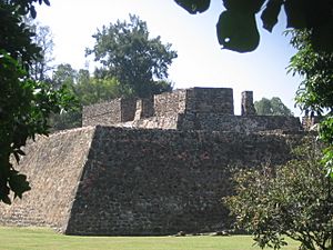 Archivo:Cuernavaca Teopanzolco