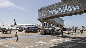 Archivo:Cuiaba airport 3