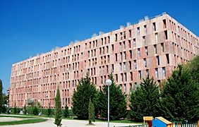 Edificio Verona 203A (Villaverde, Madrid) 01