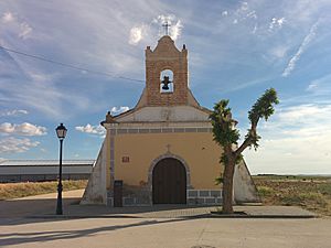 Archivo:Ermita del Cristo de los Remedios, Sinlabajos 01