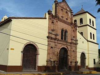 Archivo:Iglesia de Ntra Sra del Carmen