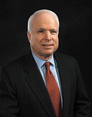 Archivo:John McCain official photo portrait