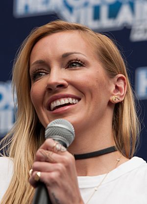 Katie Cassidy 07 (cropped).jpg