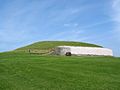 Newgrange ireland 750px