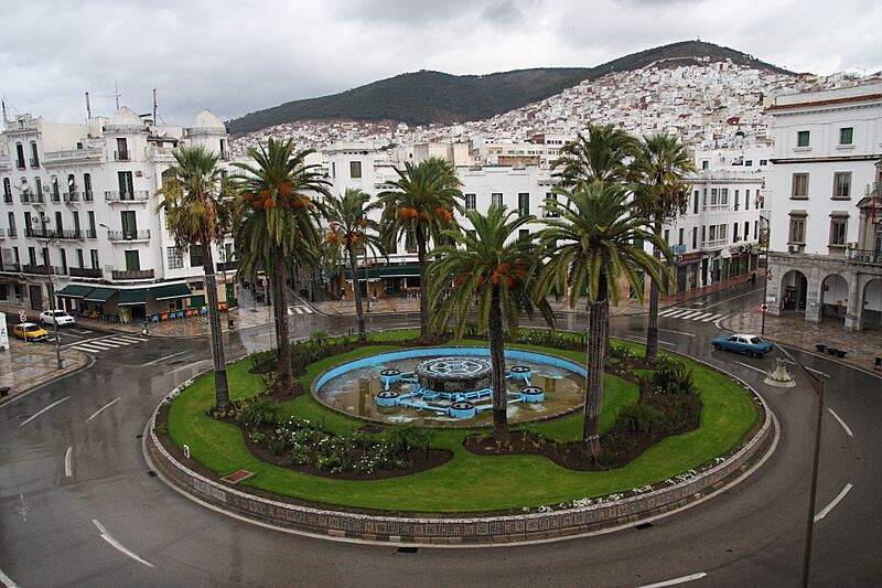Place Moulay El Mehdi 02