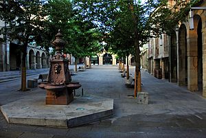 Archivo:Plaza de la Verdura, Pontevedra