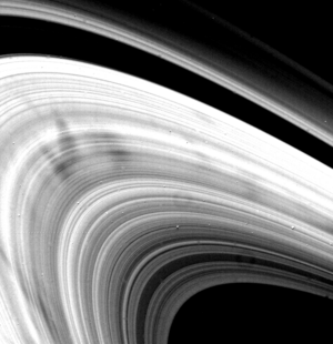 Archivo:Voyager 2 - Saturn Rings - 3085 7800 2
