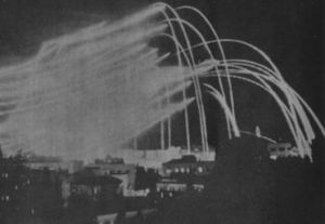 Archivo:1948-Jordanian artillery shelling Jerusalem