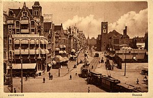 Archivo:Amsterdam 1912 Damrak