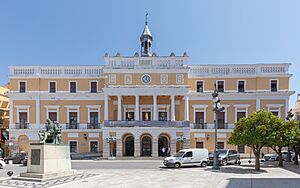 Archivo:Ayuntamiento, Badajoz, España, 2020-07-22, DD 07