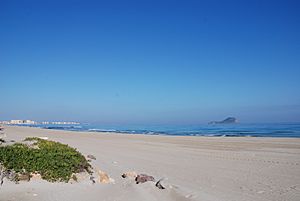 Archivo:Beach at La Manga