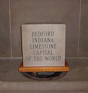 Archivo:Bedford, IN limestone, Indiana Statehouse
