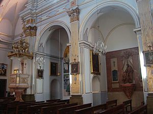 Archivo:Capelles laterals de la Basílica de la Mare de Deu del Lledó, Castelló