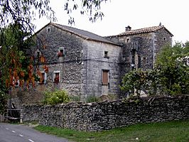 Casa Carruesco.jpg