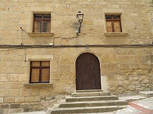 Archivo:Casa Consistorial de Valdetormo (Teruel)
