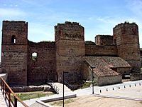 Archivo:Castillo de Buitrago del Lozoya