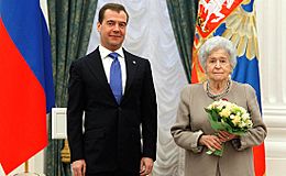 Archivo:Dmitry Medvedev 3 May 2012-9
