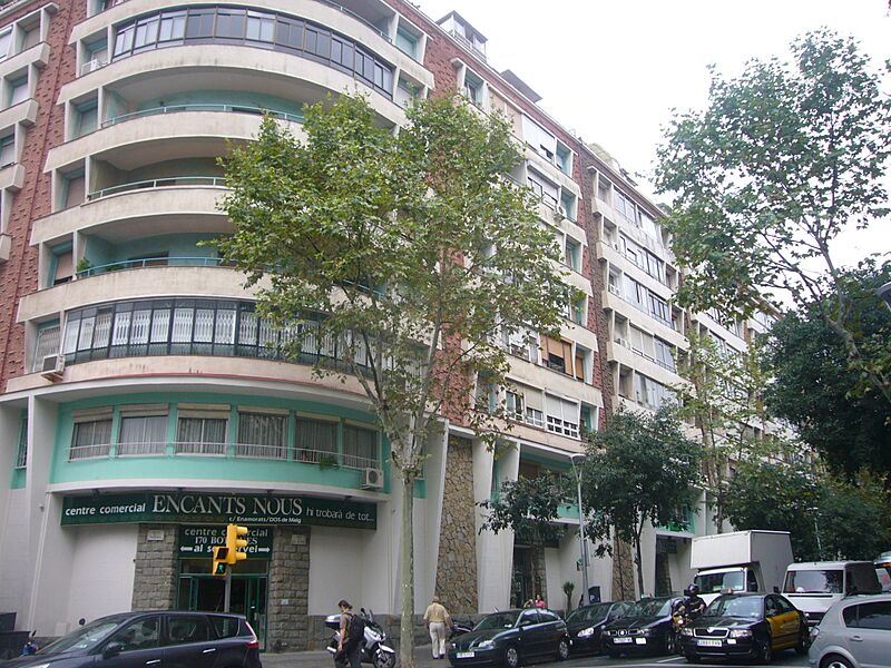Edifici dels Encants Nous