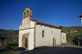 Iglesia de Santa María de Celón 017.jpg