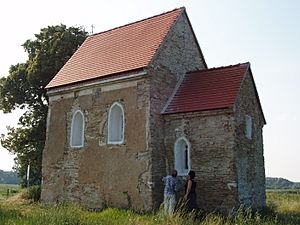 Archivo:Kopčany kostol - sever
