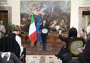 Archivo:Matteo Renzi alla conferenza stampa post referendum costituzionale 2016