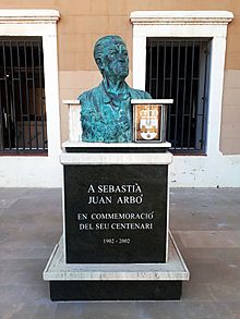 Monument a Sebastià Juan Arbó a Amposta.jpg