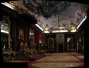 Archivo:PalacioReal salonDelTrono