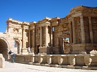 Archivo:Palmyra SYRIE 408