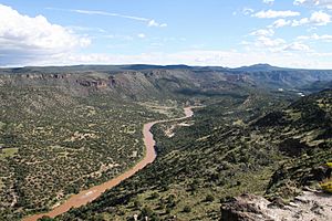Archivo:Rio Grande White Rock Overlook Park View 2006 09 05