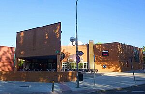 Archivo:San Fernando de Henares - Centro Municipal de Cultura Federico García Lorca 2