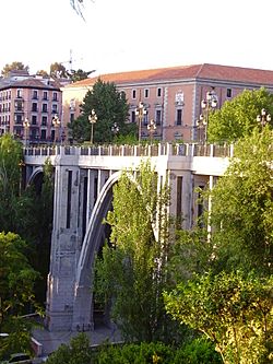 Archivo:Viaducto madrid