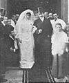 1902-01-31, Vida Galante, Matrimonio aristocrático, Los desposados al salir de la iglesia, Amador (cropped)