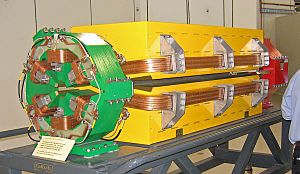 Archivo:Aust.-Synchrotron,-Storage-Ring-Magnets,-14.06.2007