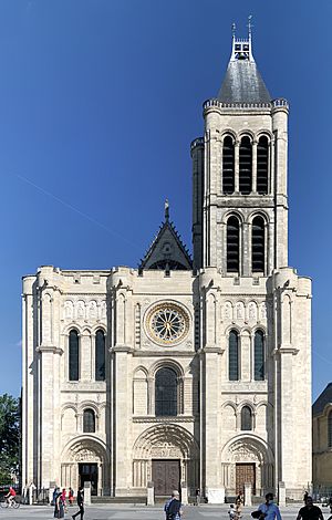 Basilique St Denis façade ouest St Denis Seine St Denis 20.jpg