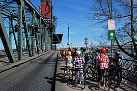 Cyclists waiting on Hawthorne Bridge during a lift
