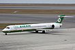 EVA AIR MD-90-30(B-17926) (4101303649).jpg
