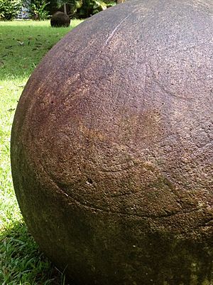 Archivo:Esferas de Piedra de Costa Rica