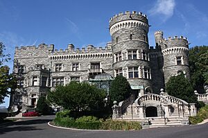 Archivo:Grey Towers Castle, Southern Side 01