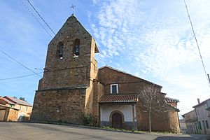 Archivo:Iglesia de Santiago Apóstol, Brazuelo 01