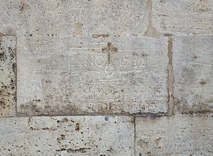 Archivo:Inscripción en la fachada de la Lonja de la Seda, Valencia. Conmemorando la toma de Orán.
