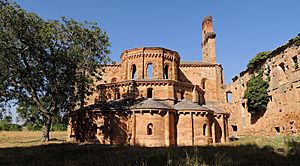Archivo:Monasterio de Santa María de Moreruela - Cabecera