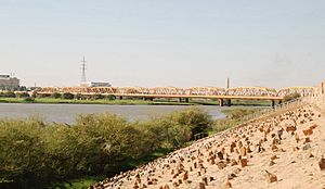 Archivo:Omdurman,old-bridge