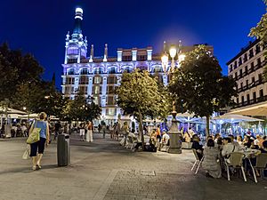 Archivo:Plaza de Santa Ana, Madrid (26159833570)
